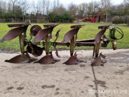 1982 Dowdeswell PP8A 4 furrow reverisble plough full