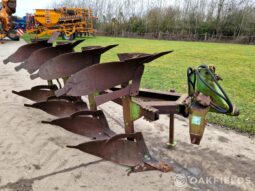 1982 Dowdeswell PP8A 4 furrow reverisble plough full