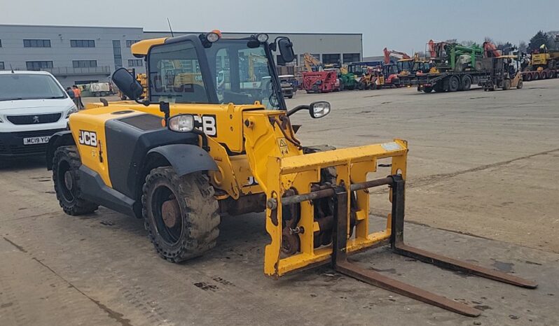 2017 JCB 525-60 Agri Telehandlers For Auction: Leeds – 5th, 6th, 7th & 8th March 2025 @ 8:00am full