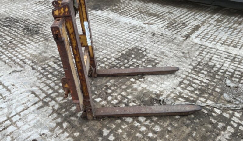 MCCONNEL LINKAGE MOUNTED PALLET FORKS 550 + VAT full