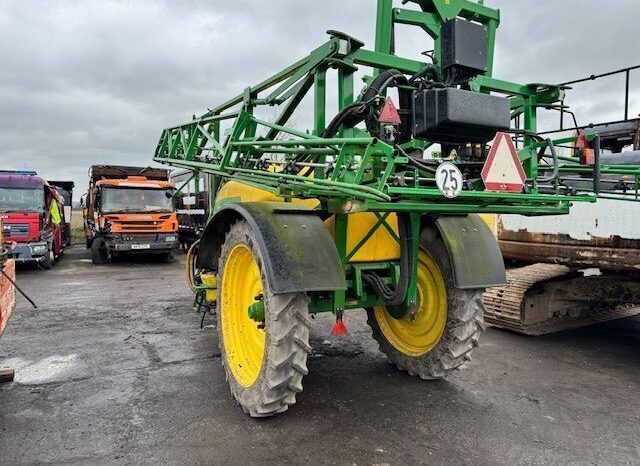 John Deere 732 Trailed Sprayer full