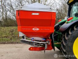 2007 Kuhn Axis 30.1 Fertiliser Spreader full