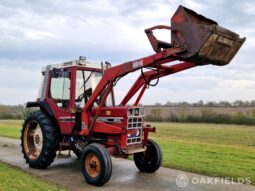 1985 International 685XL 2WD Tractor full