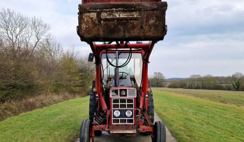 1985 International 685XL 2WD Tractor full