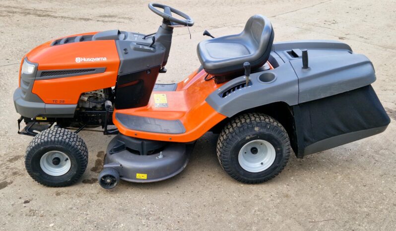 2017 Husqvarna TC38 ride on mower full