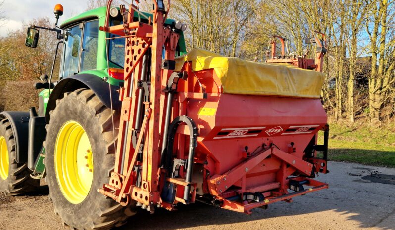 1993 Kuhn Aero 2212 fertiliser spreader full