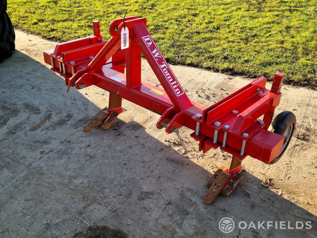 D.W Tomlin 2 leg Medium Subsoiler