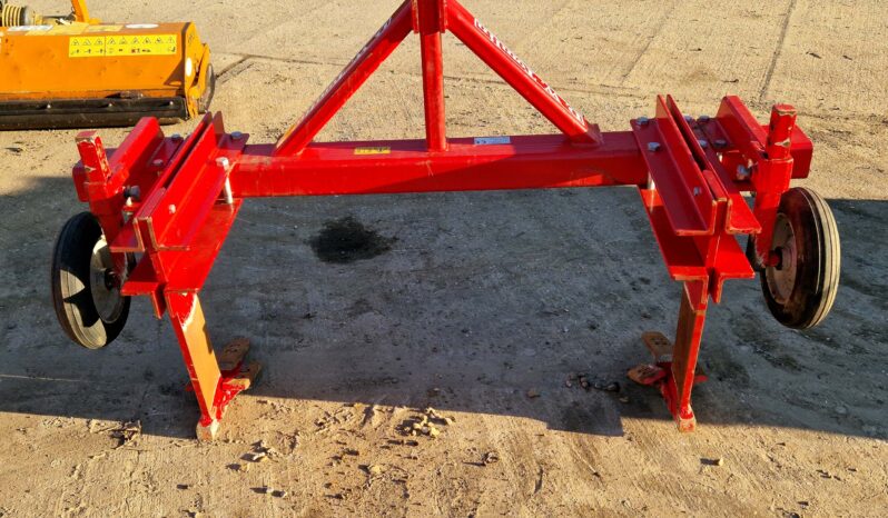 D.W Tomlin 2 leg Medium Subsoiler full