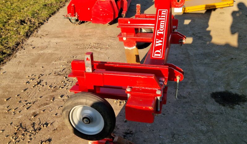 D.W Tomlin 2 leg Medium Subsoiler full