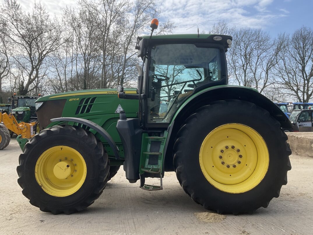 JOHN DEERE 6170R