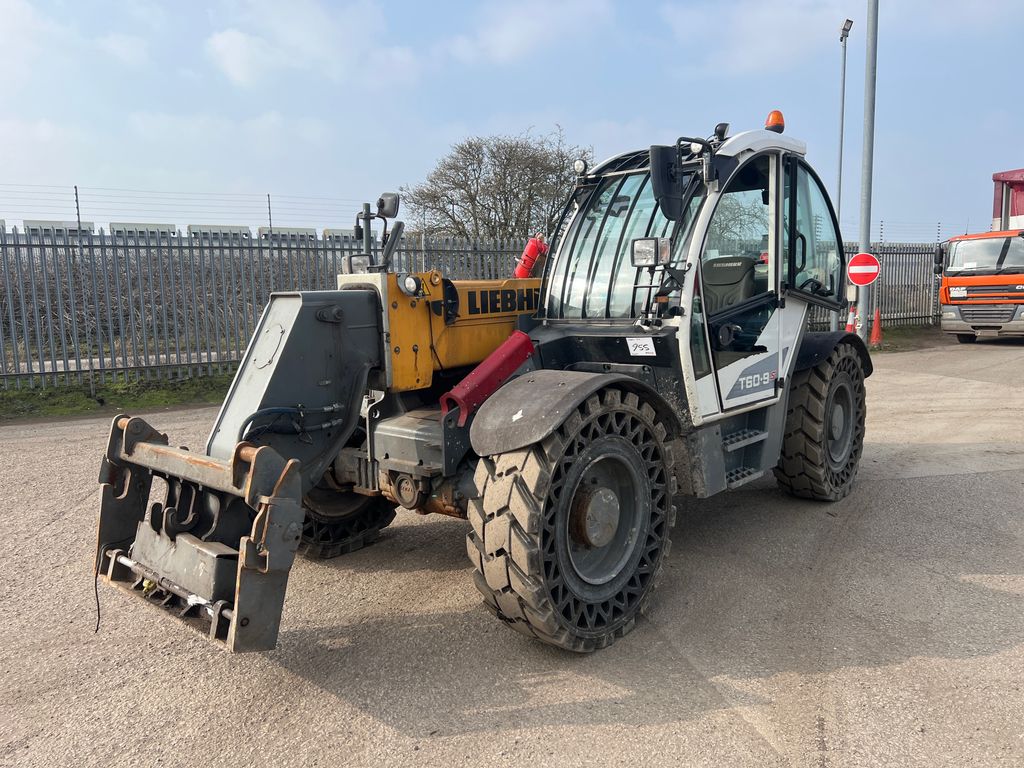 2020 LIEBHERR T60-9 05S TELEHANDLER For Auction on 2025-03-18