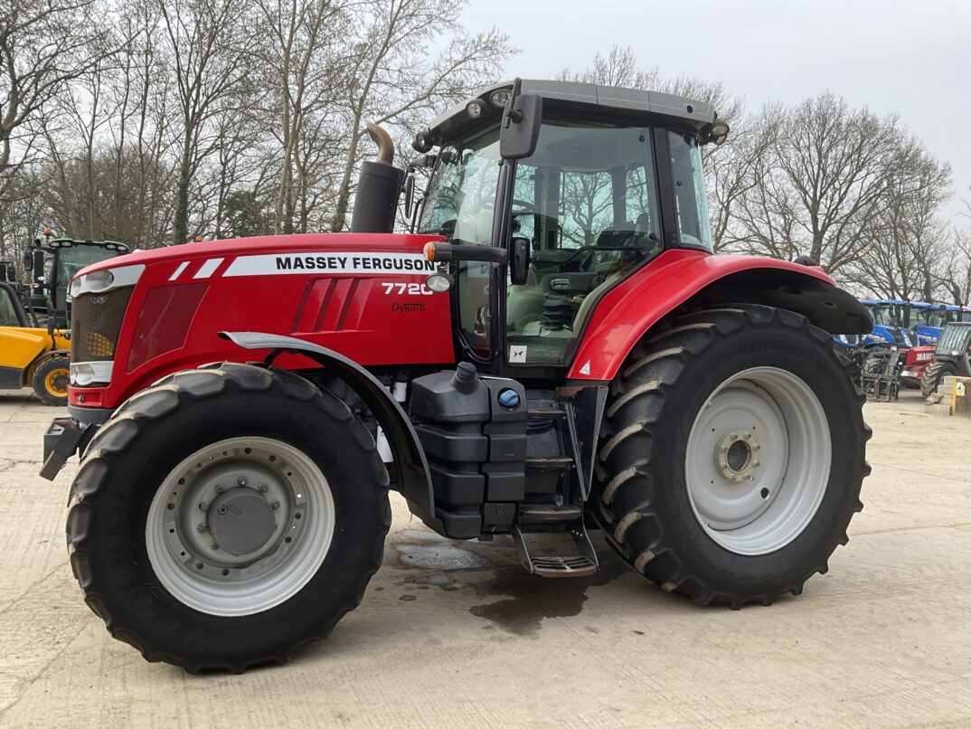 MASSEY FERGUSON 7720 DYNA-6