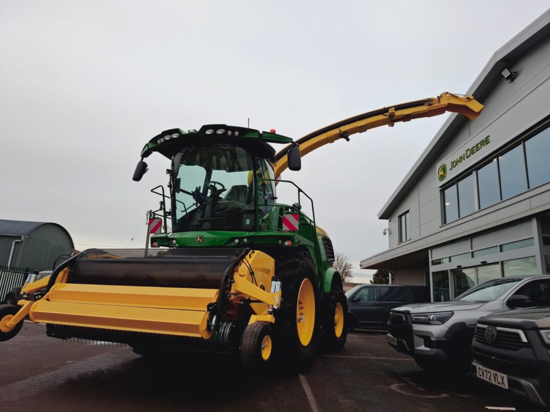 John Deere 9700i