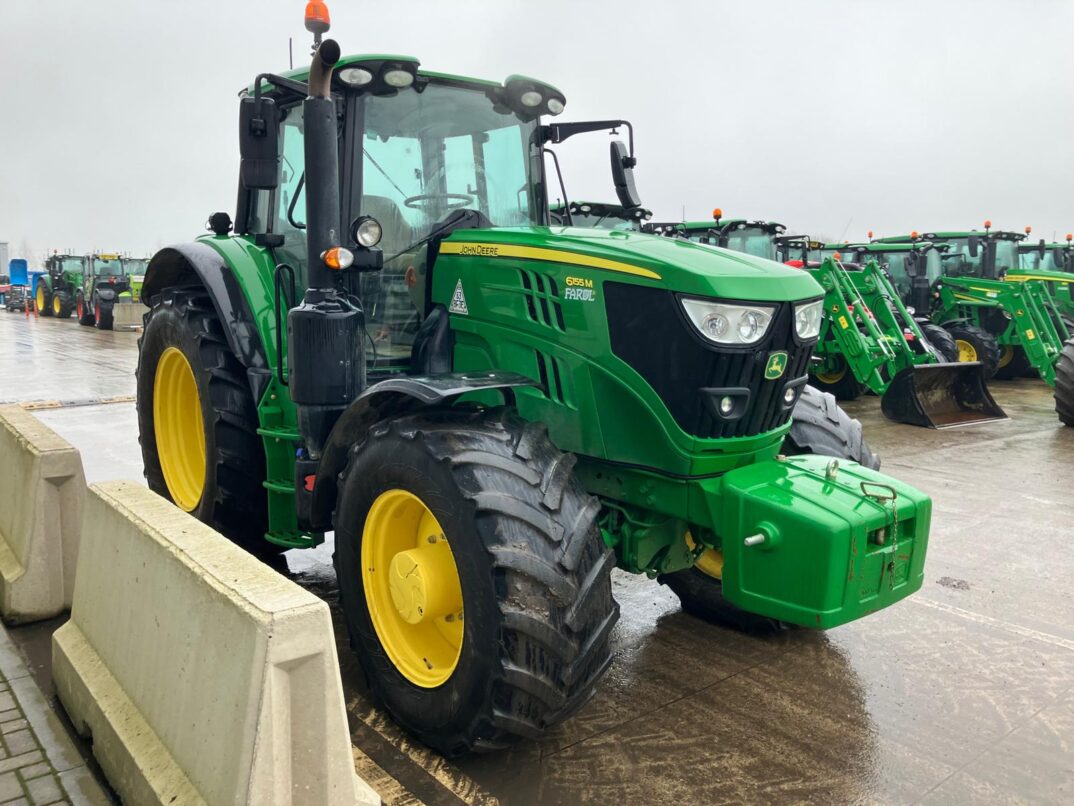 John Deere 6155M