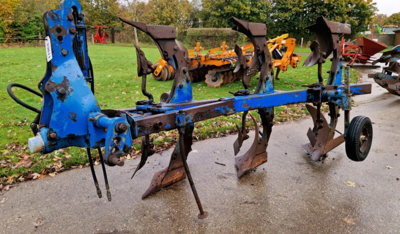 Ransomes 3 furrow hydraulic trip reversible plough full