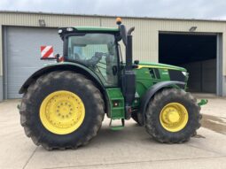 John Deere 6R 215 full