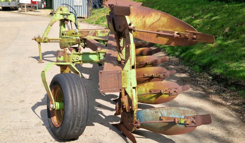 Dowdeswell DP1 6 furrow on-land plough full