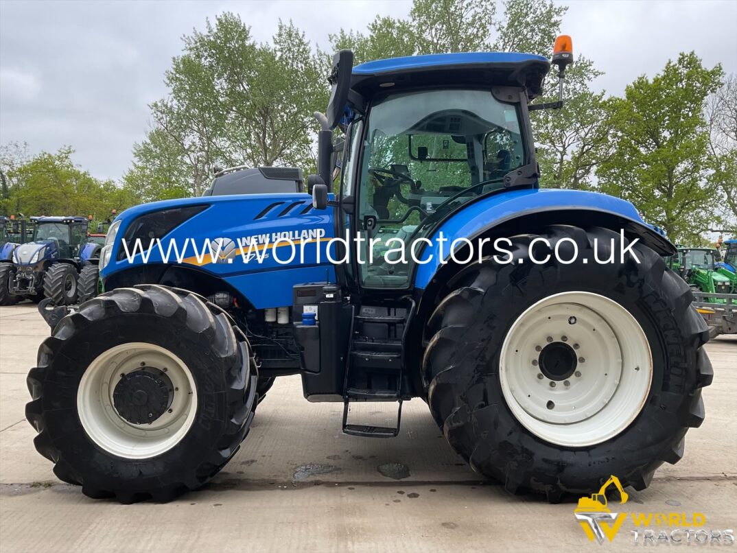 NEW HOLLAND T7.245