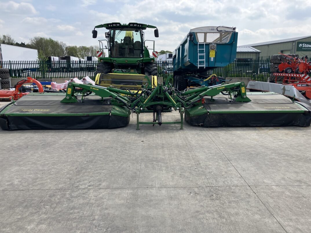 John Deere R950R