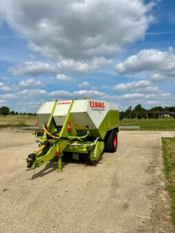 CLAAS Quadrant 2100 full