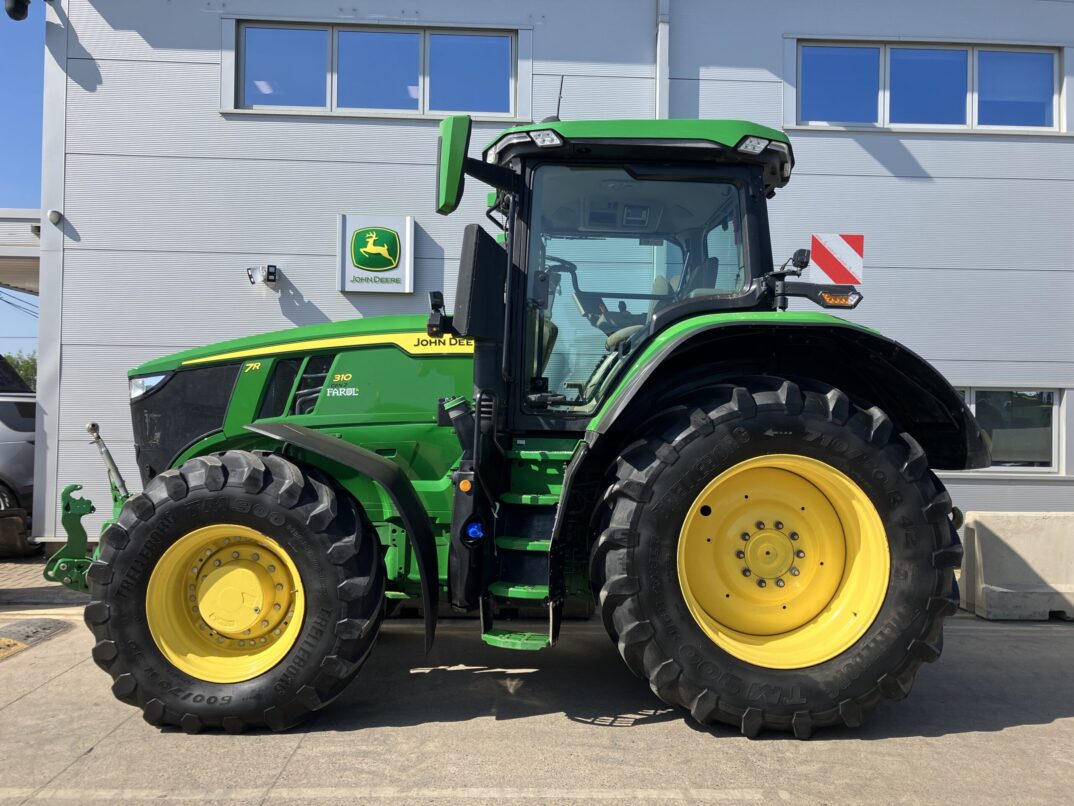 John Deere 7R 310