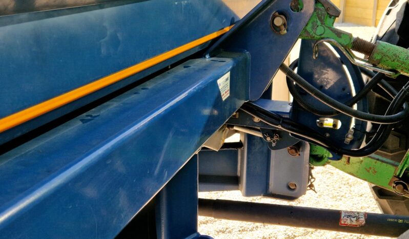 2007 KRM M2 base fertiliser spreader full