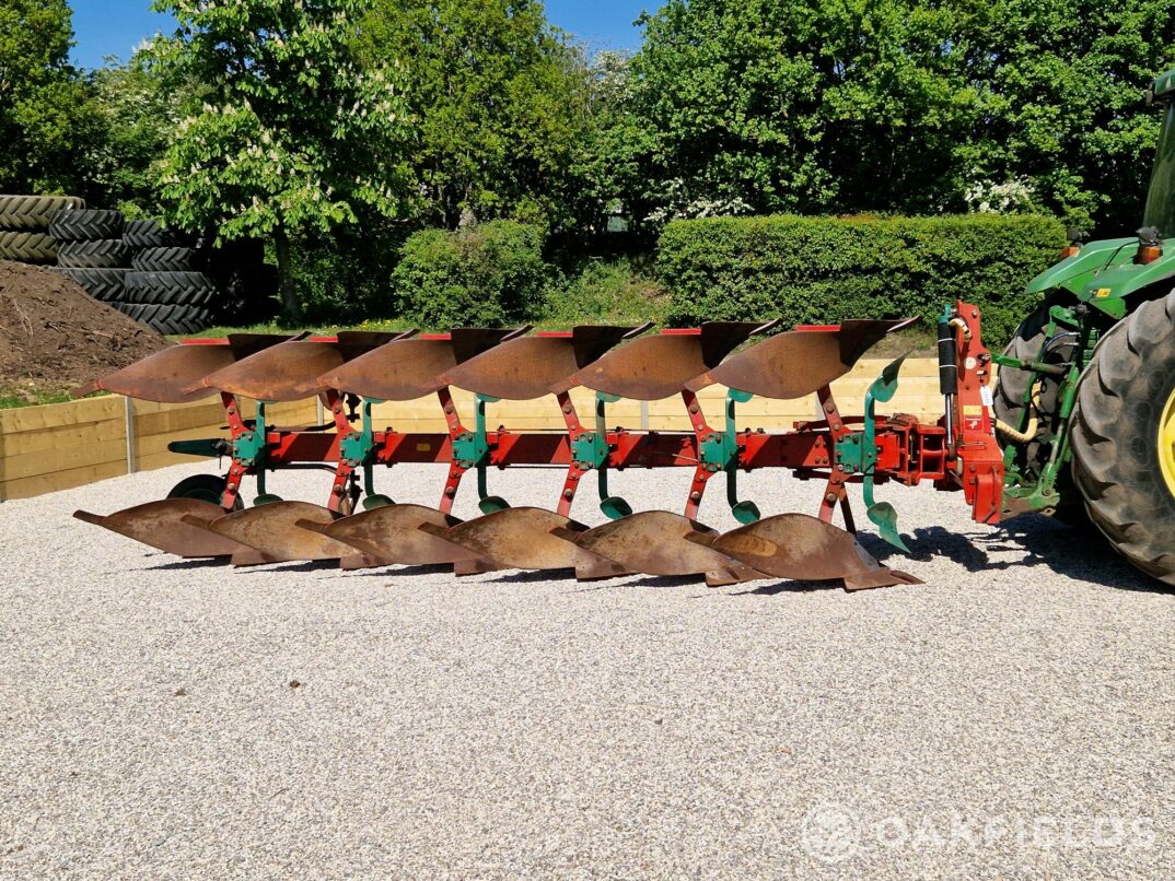 Kverneland LB85-300 6 furrow plough