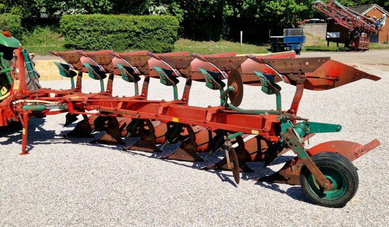Kverneland LB85-300 6 furrow plough full