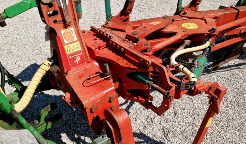 Kverneland LB85-300 6 furrow plough full
