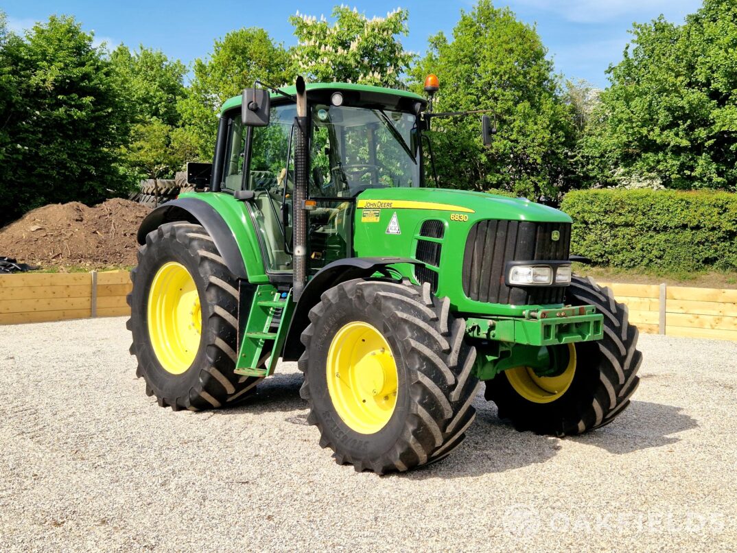 2009 John Deere 6830 Standard