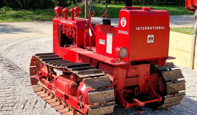 International BTD8 series 82 tracked crawler full