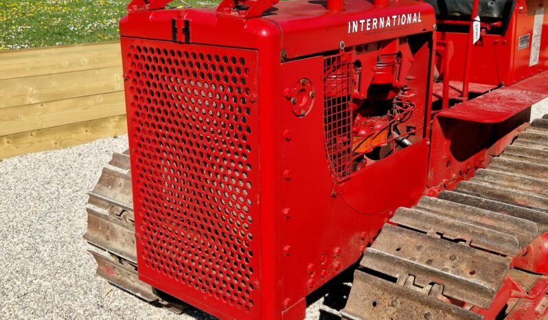International BTD8 series 82 tracked crawler full