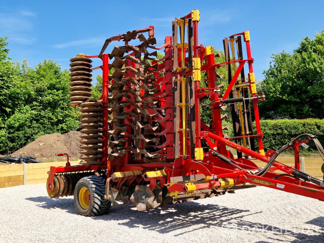 2015 Vaderstad CRL 825 8m Carrier