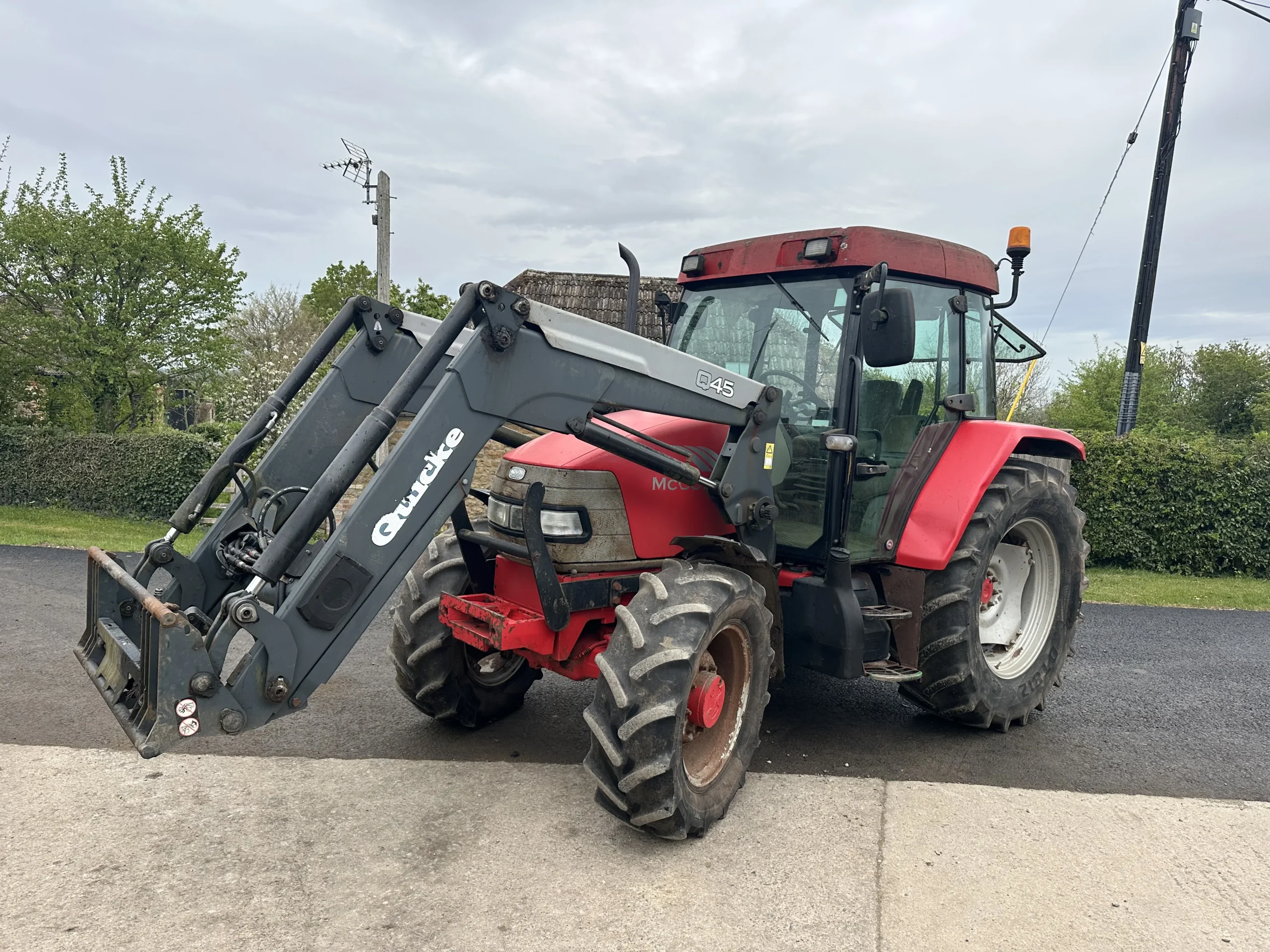 Mccormick Cx105 Tractor With Loader