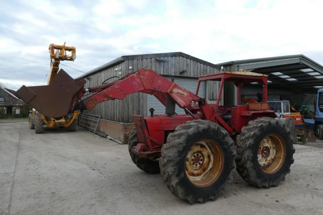 County 754 4wd Tractor With Bromford Loader