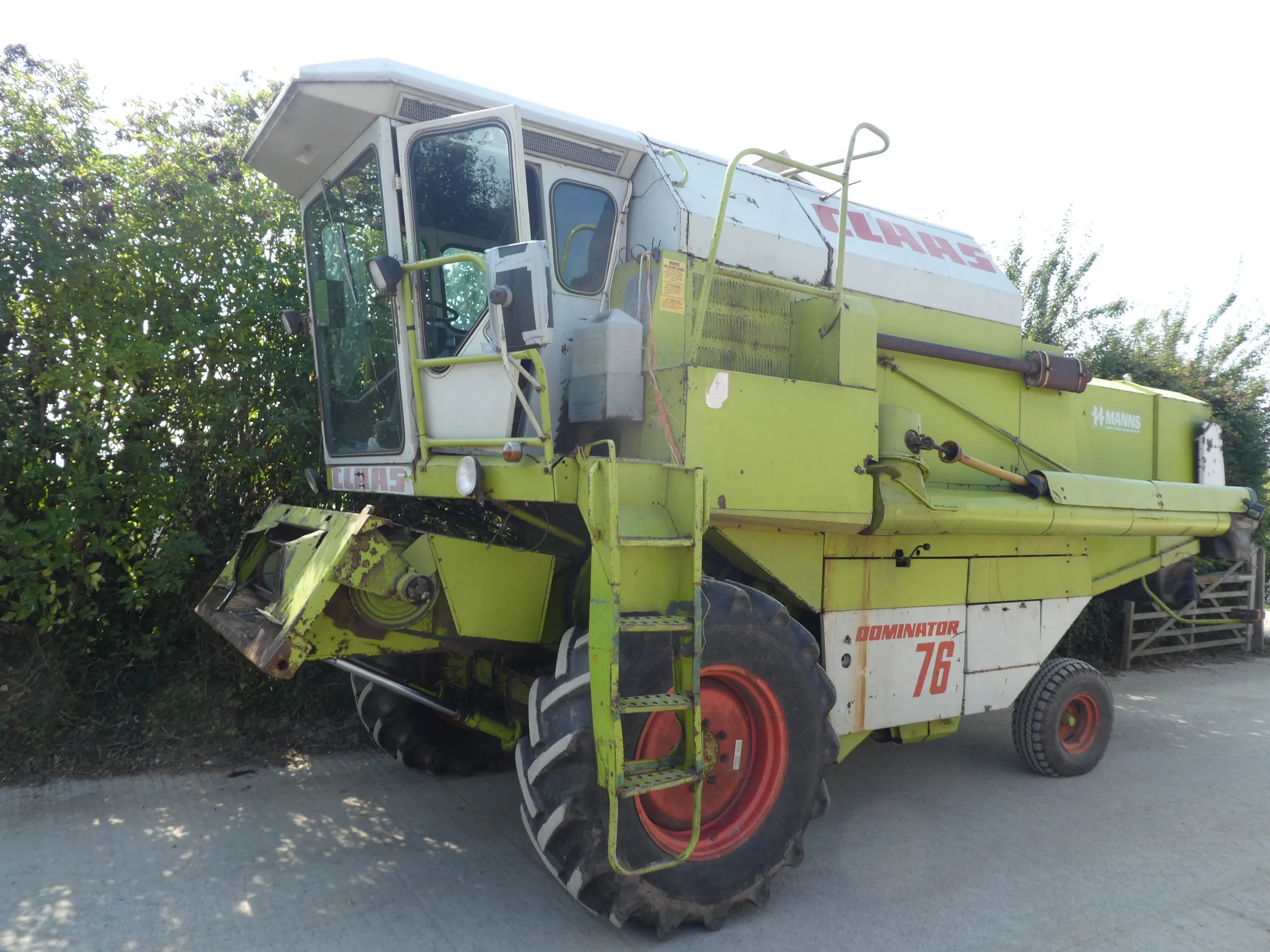Claas Dominator 76 Combine Harvester 12 Ft Header