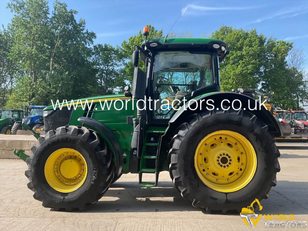 JOHN DEERE 7310R