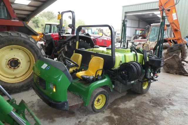 John Deere Pro Gater 2030 With Body And Sprayer 2016