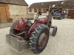 Massey Ferguson 2620 2wd Tractor full
