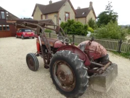 Massey Ferguson 2620 2wd Tractor full