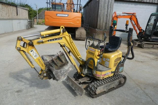 2013 Yanmar Sv08 Tracked Digger Year 2013 2100 Hours