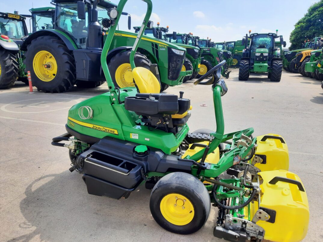 John Deere 2750E Hybrid