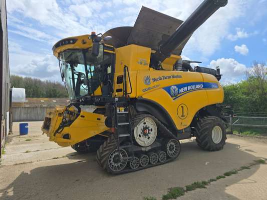 2019 New Holland CR10.90 Combine Harvester – WA19 FFP For Auction on 2025-05-14 Ref: 5167/1