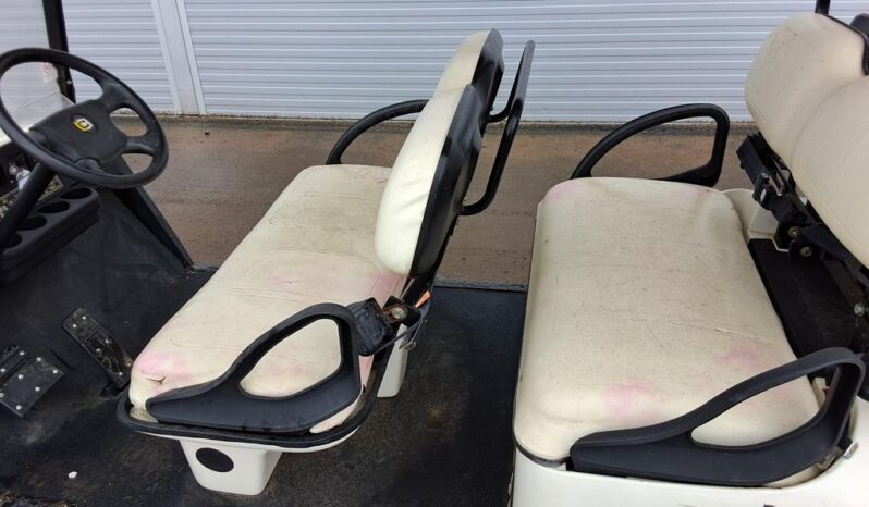 1 CUSHMAN 6 SEATER ELECTRIC BUGGY WITH CHARGER 1202 RUNNING HOURS  For Auction on 2025-05-28 full
