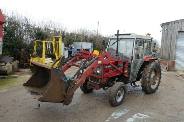 Massey Ferguson 360 2wd Tractor With Mf 875 Loader