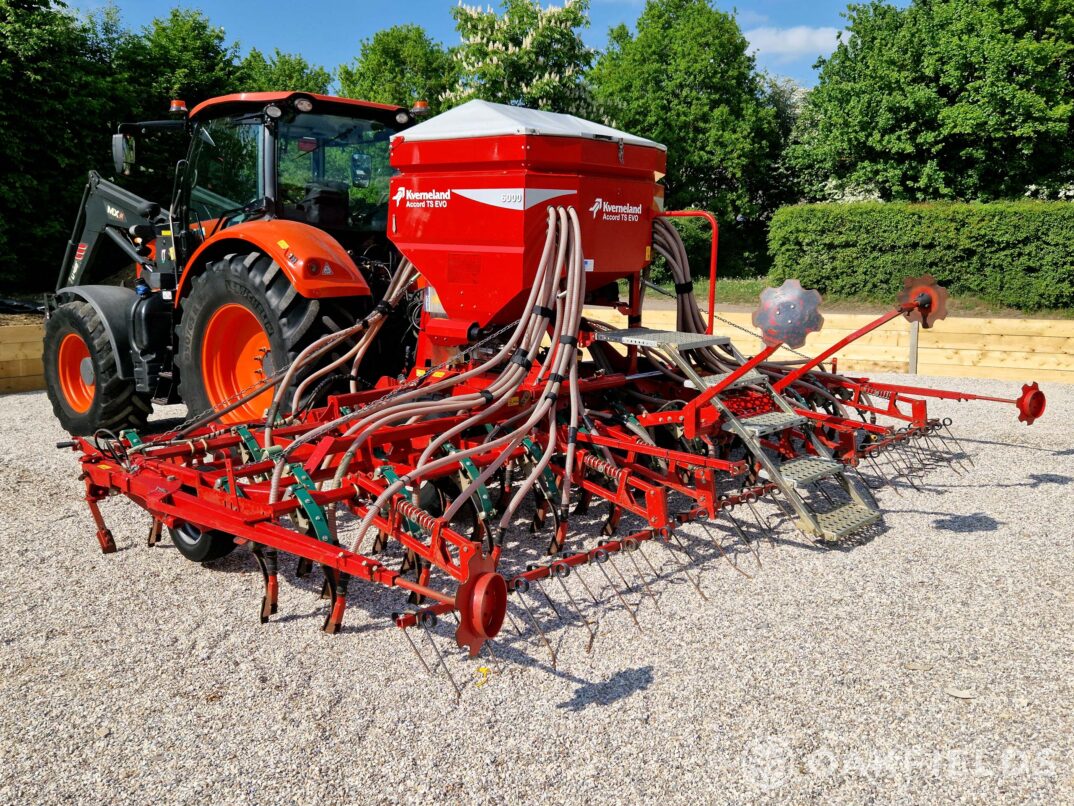 2014 Kverneland TS Evo 6m tine seeder